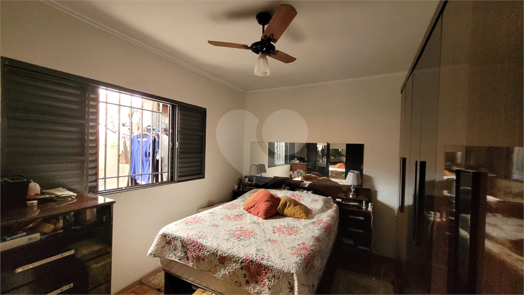 Casa à venda com 3 quartos, 200m² - Foto 3