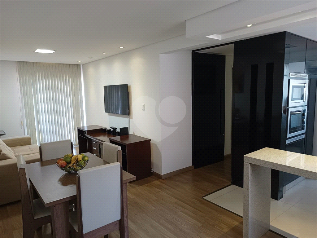 Apartamento à venda com 2 quartos, 108m² - Foto 1