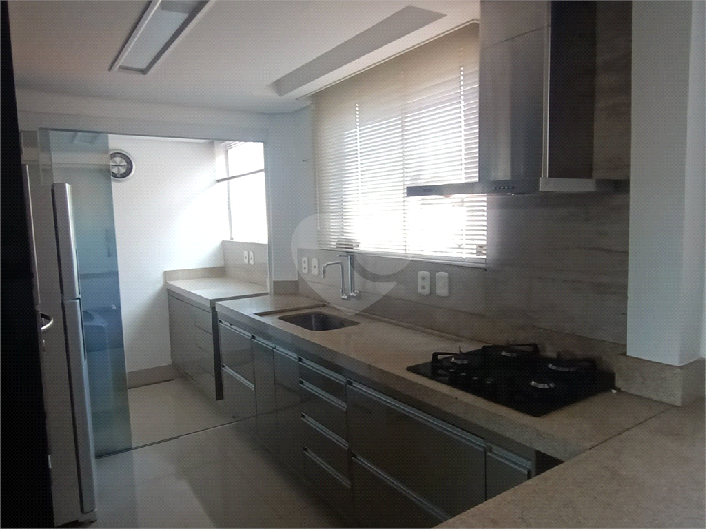 Apartamento à venda com 2 quartos, 108m² - Foto 8