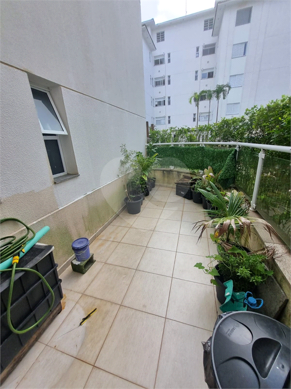 APARTAMENTO em HORTO