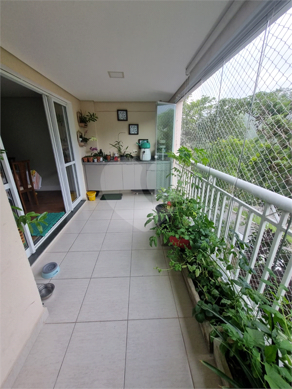 APARTAMENTO em HORTO
