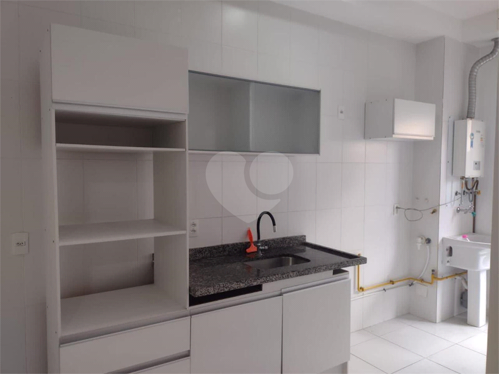 Apartamento à venda com 2 quartos, 100m² - Foto 17