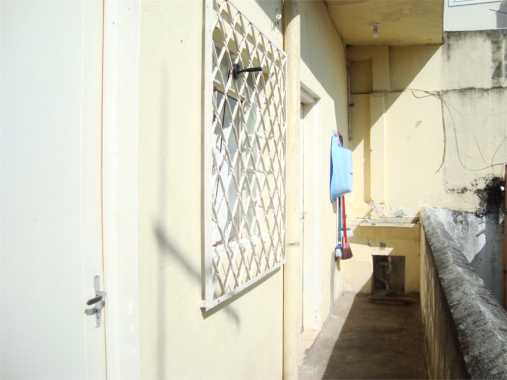 Predio com renda na Vila Amalia