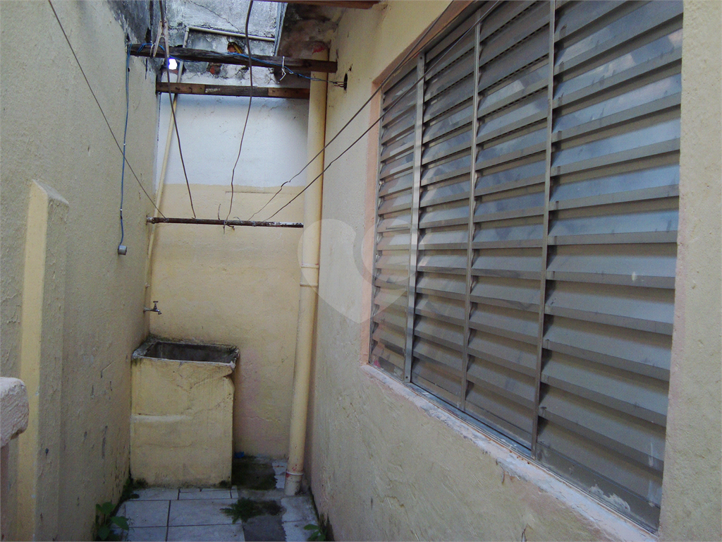 Predio com renda na Vila Amalia