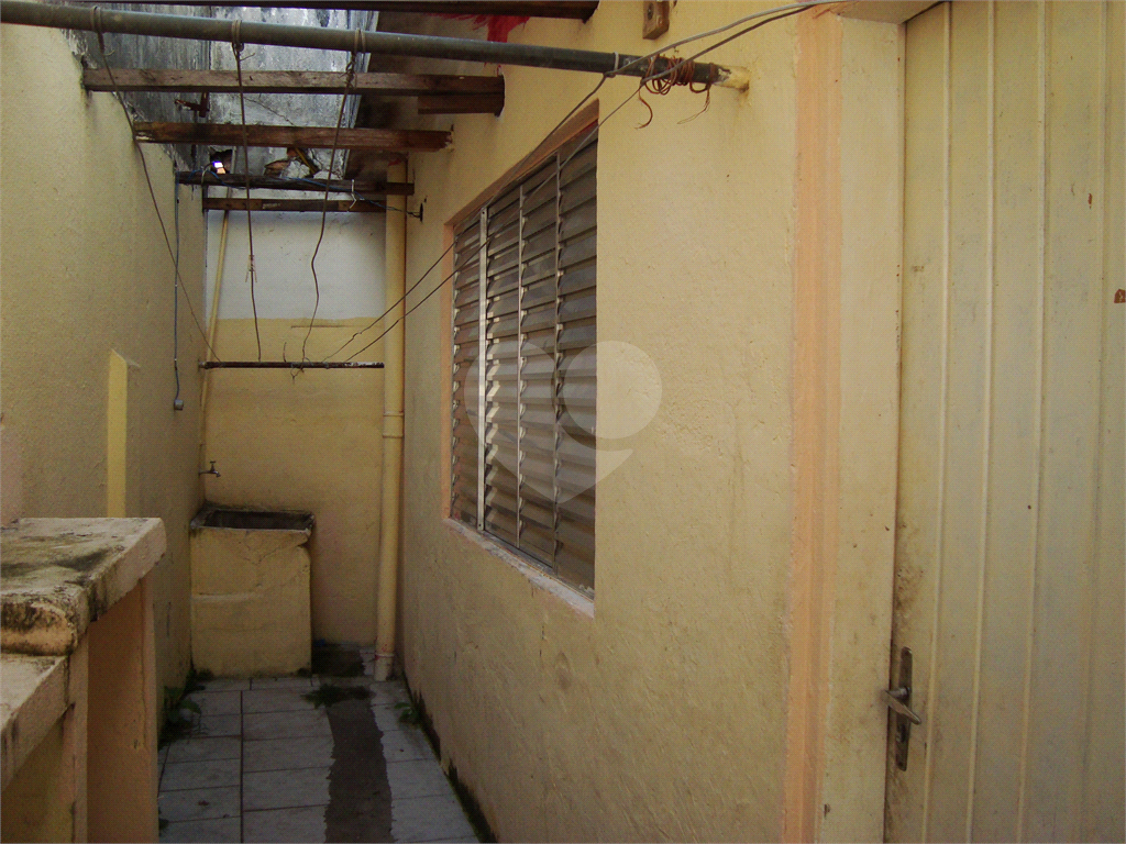 Predio com renda na Vila Amalia