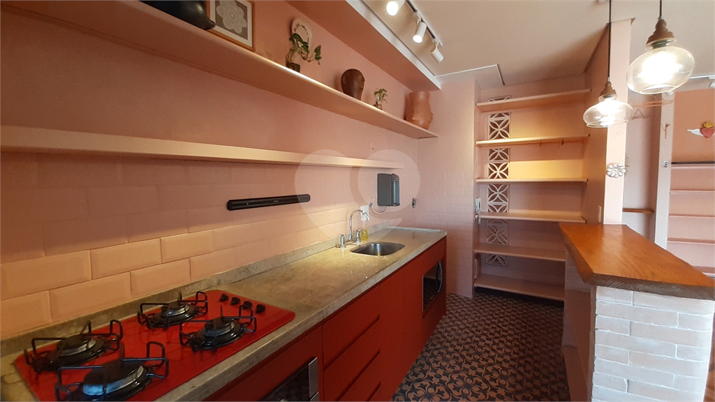 Aluga-se: Apartamento de 101,88m², com 2 Quartos (1 Suíte), Varanda e 2 Vagas em Santana!