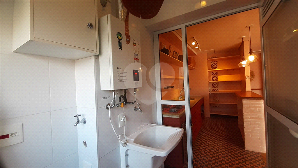 Aluga-se: Apartamento de 101,88m², com 2 Quartos (1 Suíte), Varanda e 2 Vagas em Santana!