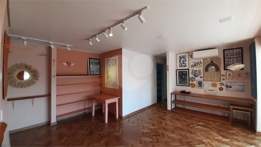 Aluga-se: Apartamento de 101,88m², com 2 Quartos (1 Suíte), Varanda e 2 Vagas em Santana!