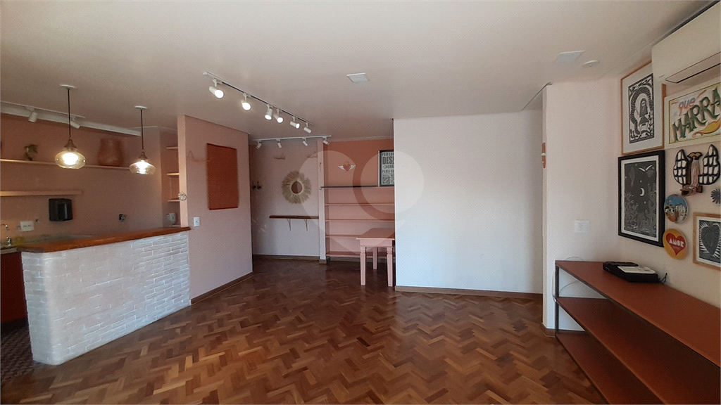 Aluga-se: Apartamento de 101,88m², com 2 Quartos (1 Suíte), Varanda e 2 Vagas em Santana!