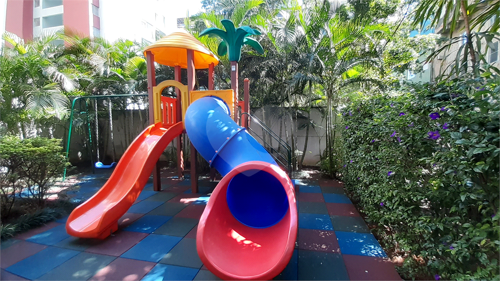 Aluga-se: Apartamento de 101,88m², com 2 Quartos (1 Suíte), Varanda e 2 Vagas em Santana!
