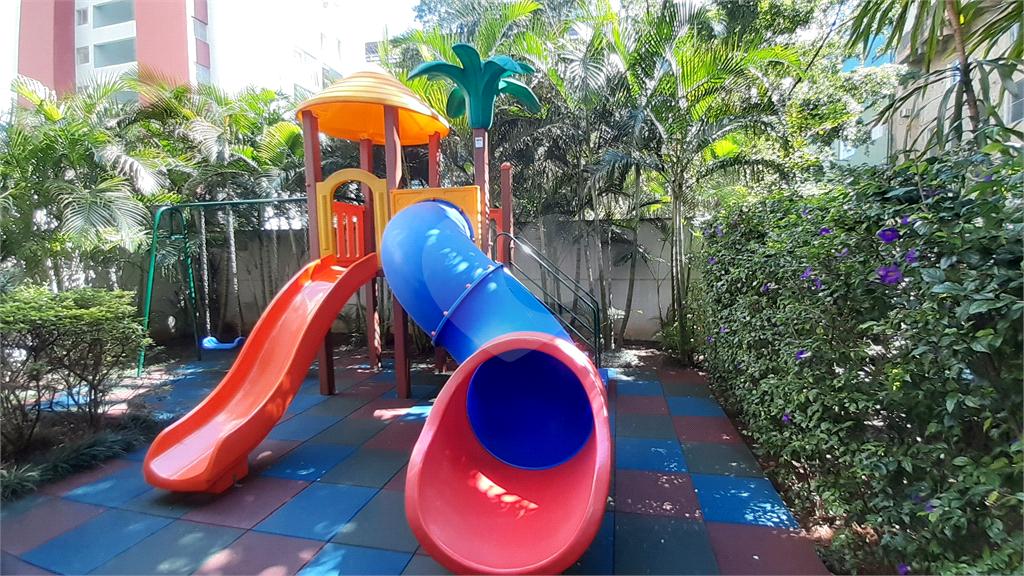 Aluga-se: Apartamento de 101,88m², com 2 Quartos (1 Suíte), Varanda e 2 Vagas em Santana!