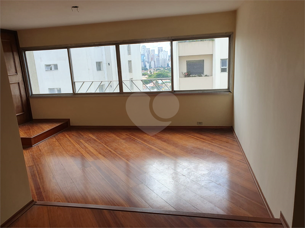 APARTAMENTO NO BROOKLIN