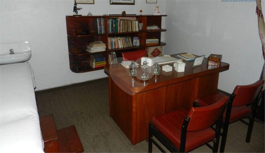 Casa à venda e aluguel com 7 quartos, 750m² - Foto 31
