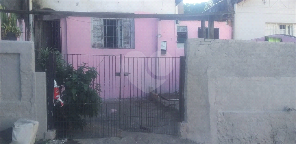 Casa Terrea/Terreno, próxima ao Metrõ Vila Matilde; Terreno de 140 metros quadrados (7x20).