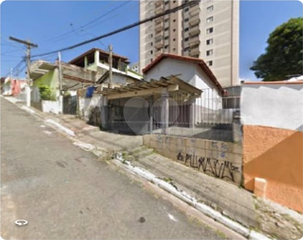 Casa Terrea/Terreno, próxima ao Metrõ Vila Matilde; Terreno de 140 metros quadrados (7x20).