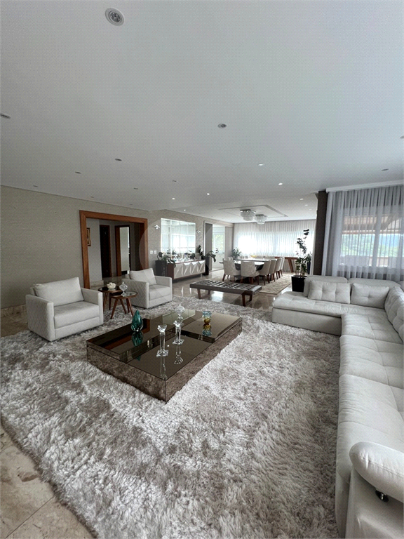 Serra da Cantareira Casa à venda de Porteira Fechada em Condomínio Fechado com segurança 24 hrs!!