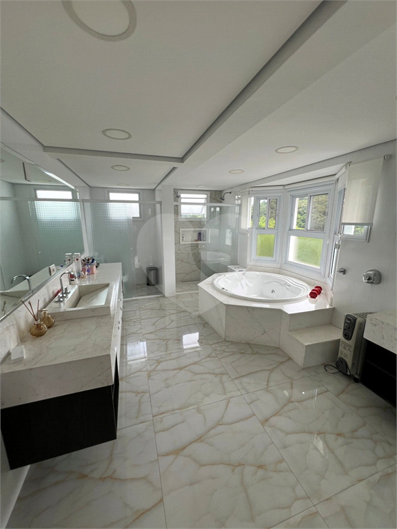 Serra da Cantareira Casa à venda de Porteira Fechada em Condomínio Fechado com segurança 24 hrs!!