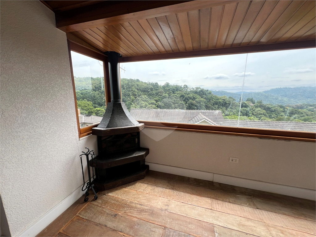 Serra da Cantareira Casa à venda de Porteira Fechada em Condomínio Fechado com segurança 24 hrs!!