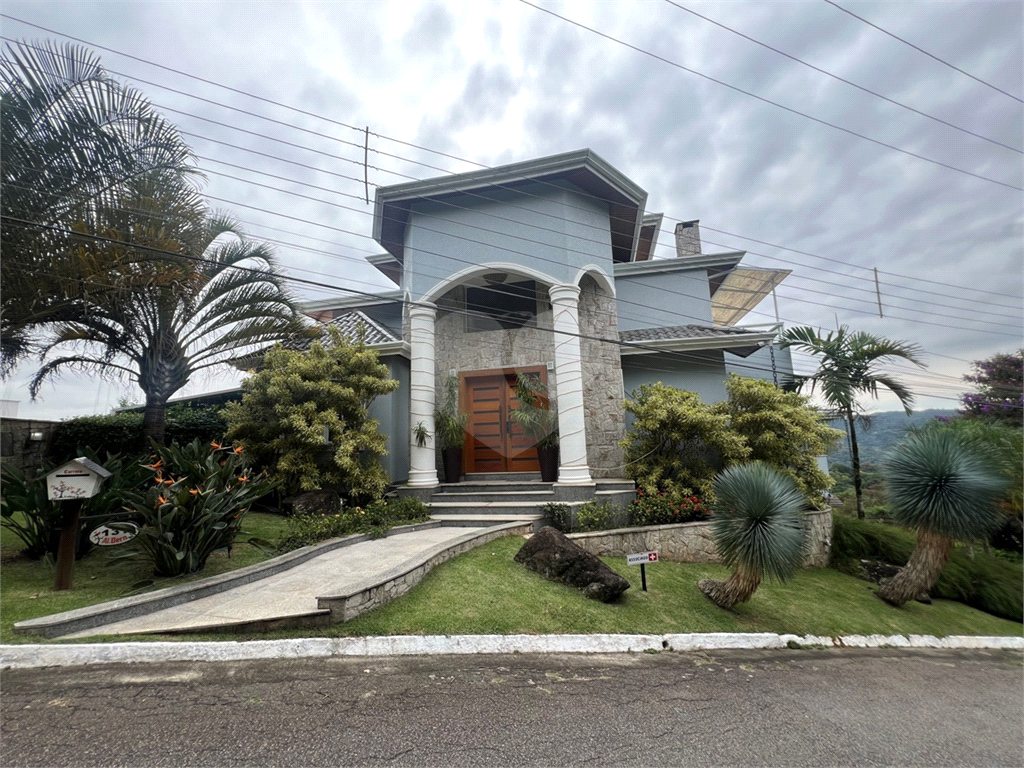 Serra da Cantareira Casa à venda de Porteira Fechada em Condomínio Fechado com segurança 24 hrs!!