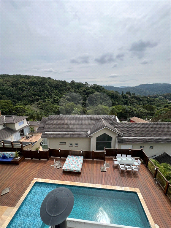 Serra da Cantareira Casa à venda de Porteira Fechada em Condomínio Fechado com segurança 24 hrs!!