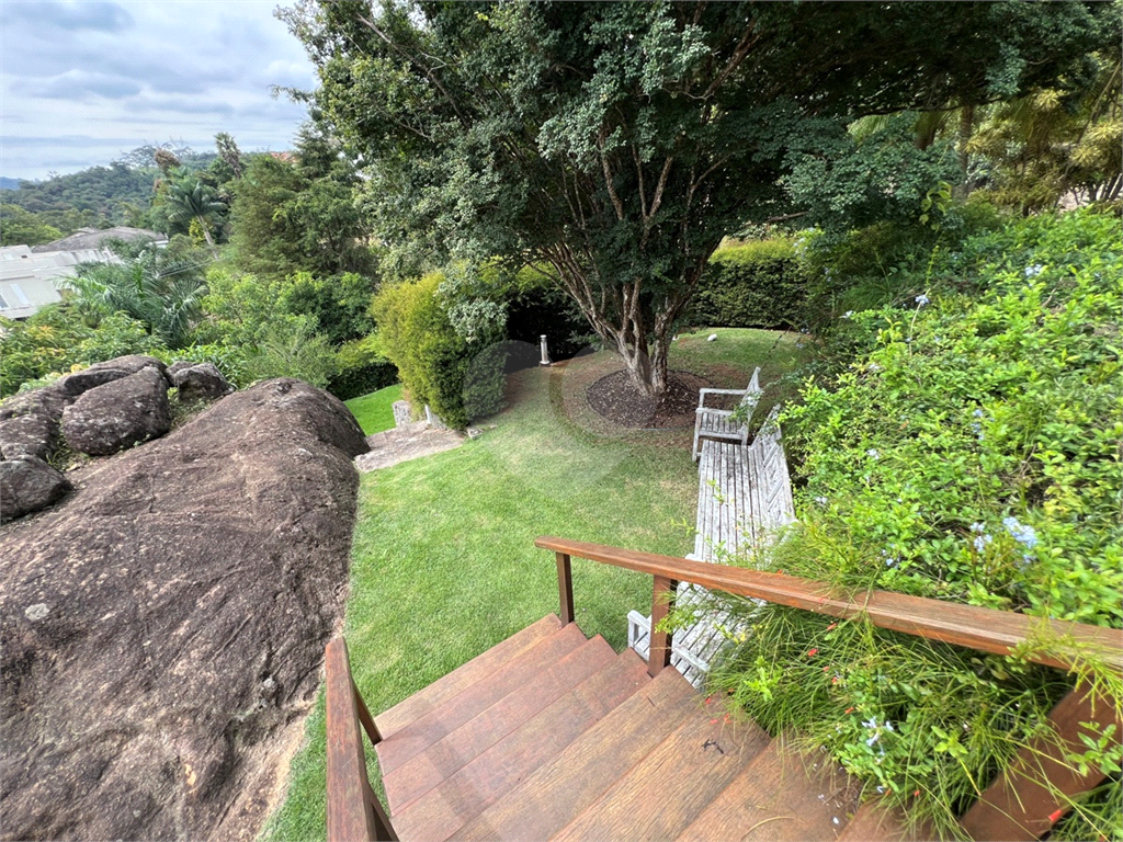 Serra da Cantareira Casa à venda de Porteira Fechada em Condomínio Fechado com segurança 24 hrs!!