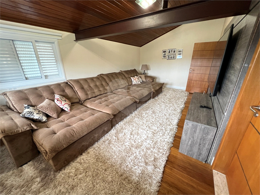 Serra da Cantareira Casa à venda de Porteira Fechada em Condomínio Fechado com segurança 24 hrs!!