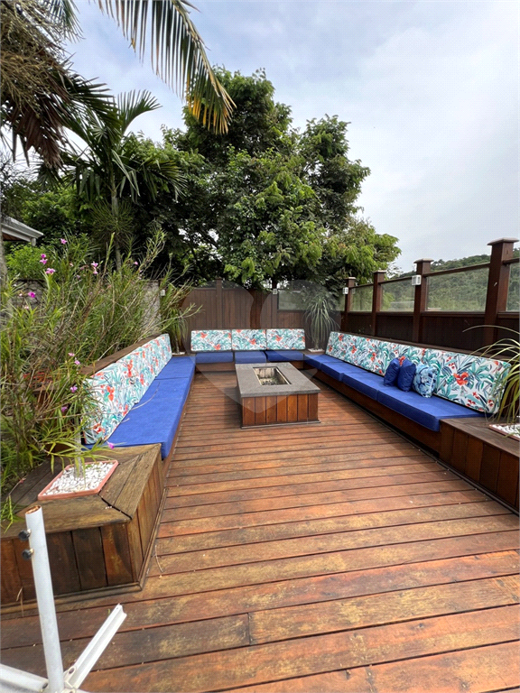 Serra da Cantareira Casa à venda de Porteira Fechada em Condomínio Fechado com segurança 24 hrs!!