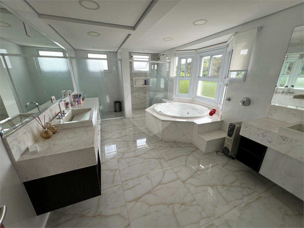 Serra da Cantareira Casa à venda de Porteira Fechada em Condomínio Fechado com segurança 24 hrs!!