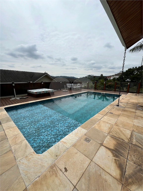 Serra da Cantareira Casa à venda de Porteira Fechada em Condomínio Fechado com segurança 24 hrs!!