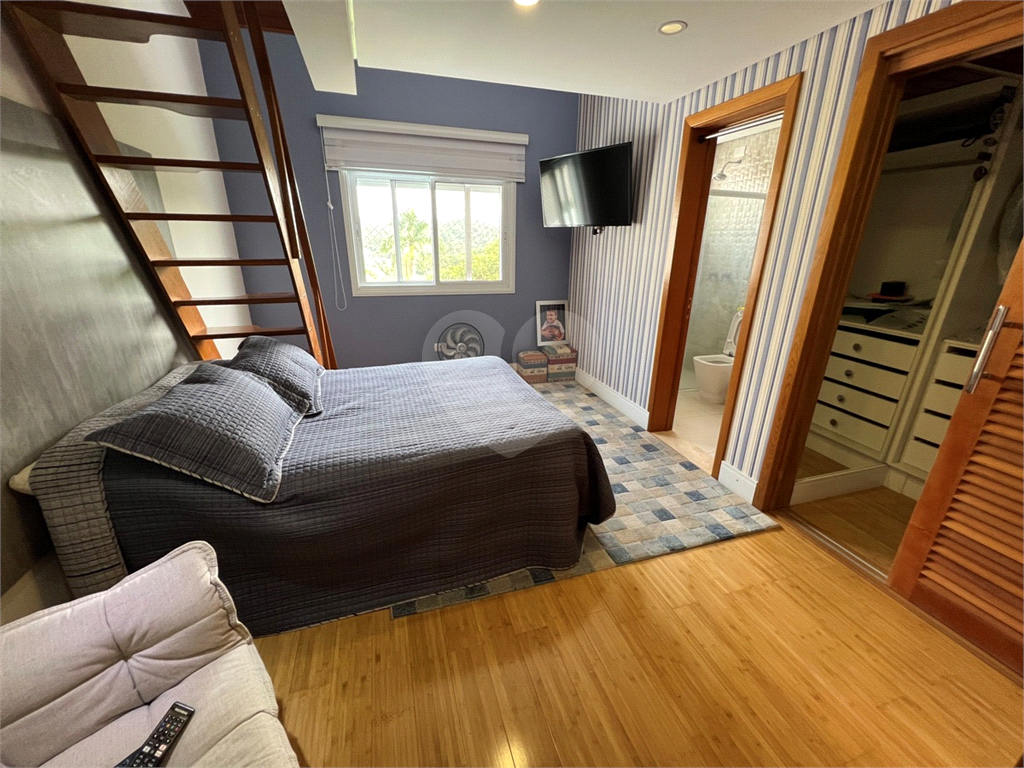 Serra da Cantareira Casa à venda de Porteira Fechada em Condomínio Fechado com segurança 24 hrs!!