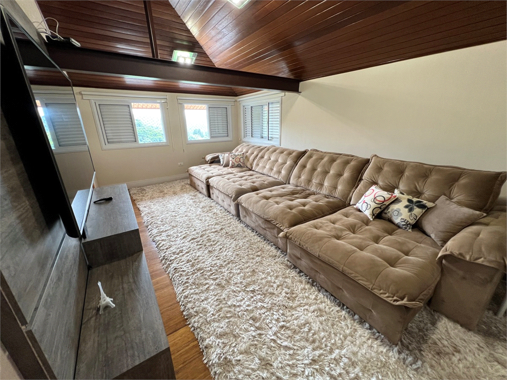 Serra da Cantareira Casa à venda de Porteira Fechada em Condomínio Fechado com segurança 24 hrs!!