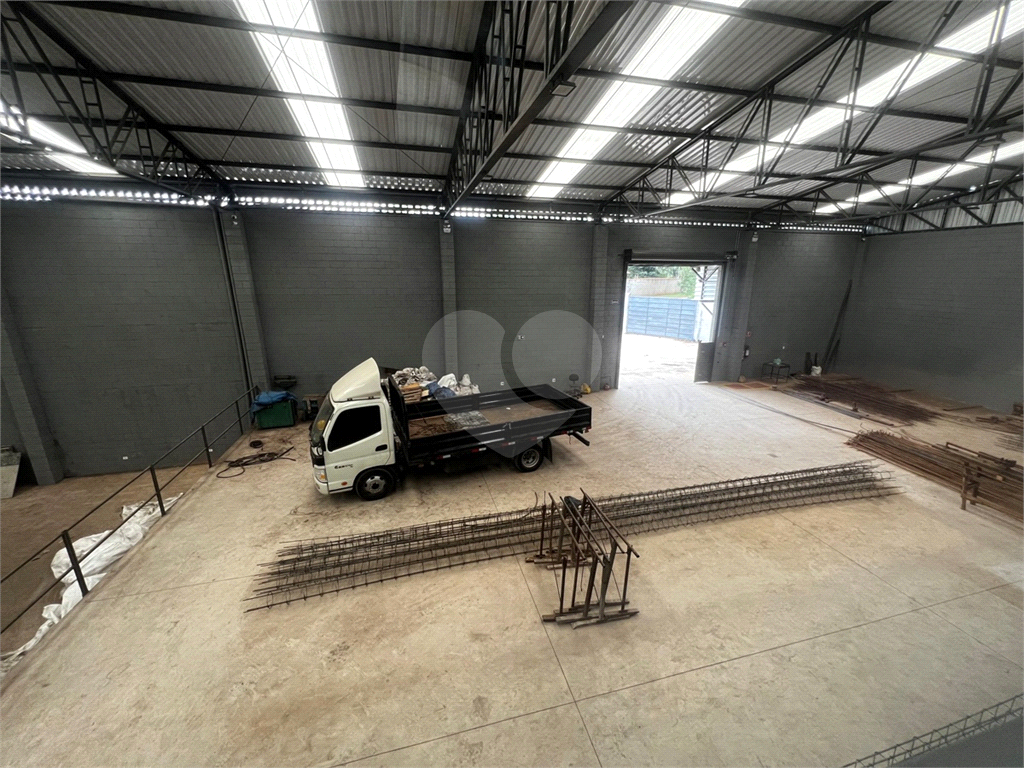 Galpão em Mairiporã totalmente Legalizado e a documentação OK 1.750 m²  A/C e  2.274 m²  de terreno 