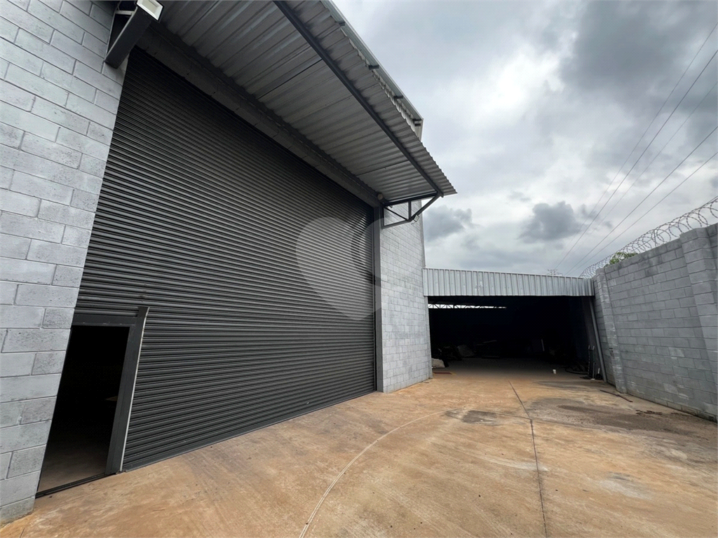 Galpão em Mairiporã totalmente Legalizado e a documentação OK 1.750 m²  A/C e  2.274 m²  de terreno 