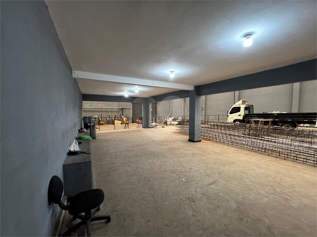 Galpão em Mairiporã totalmente Legalizado e a documentação OK 1.750 m²  A/C e  2.274 m²  de terreno 