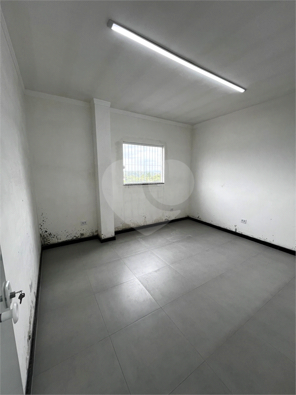 Galpão em Mairiporã totalmente Legalizado e a documentação OK 1.750 m²  A/C e  2.274 m²  de terreno 