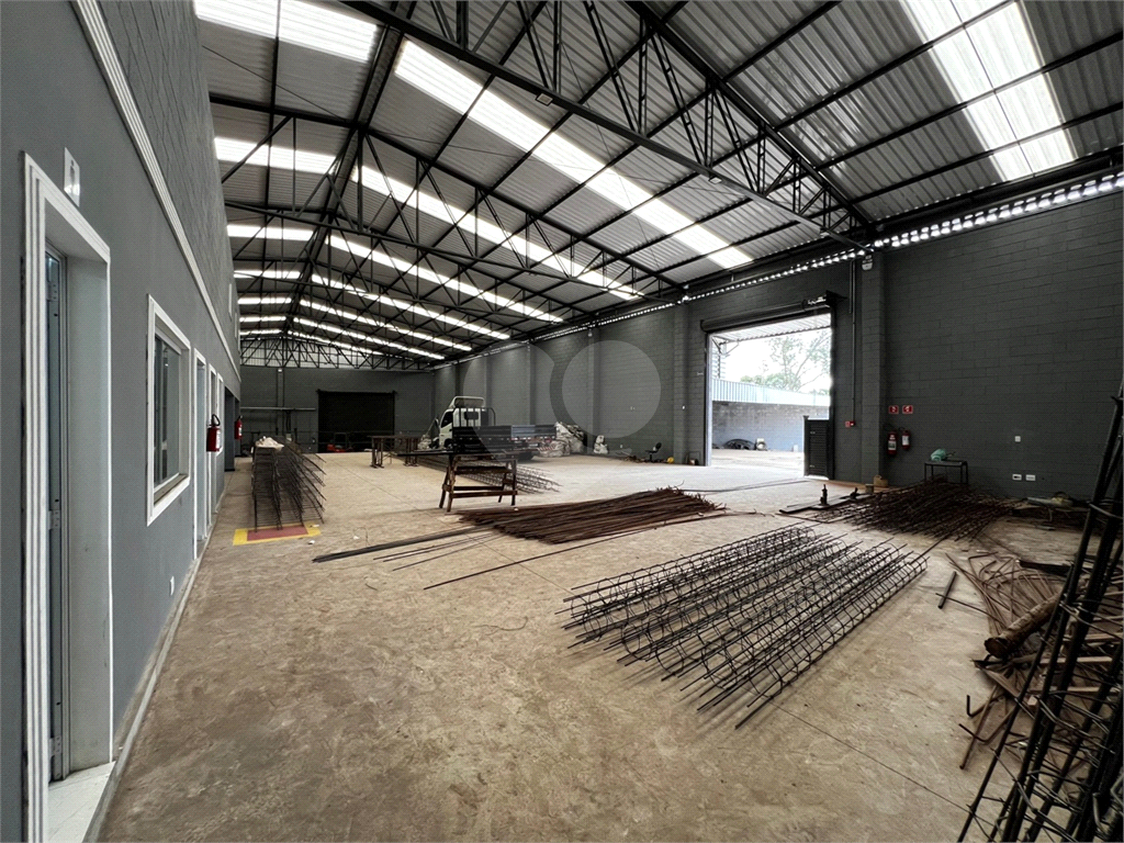 Galpão em Mairiporã totalmente Legalizado e a documentação OK 1.750 m²  A/C e  2.274 m²  de terreno 