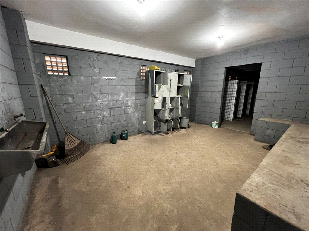 Galpão em Mairiporã totalmente Legalizado e a documentação OK 1.750 m²  A/C e  2.274 m²  de terreno 