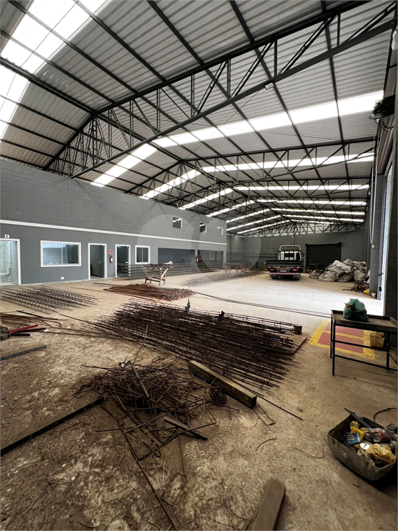 Galpão em Mairiporã totalmente Legalizado e a documentação OK 1.750 m²  A/C e  2.274 m²  de terreno 