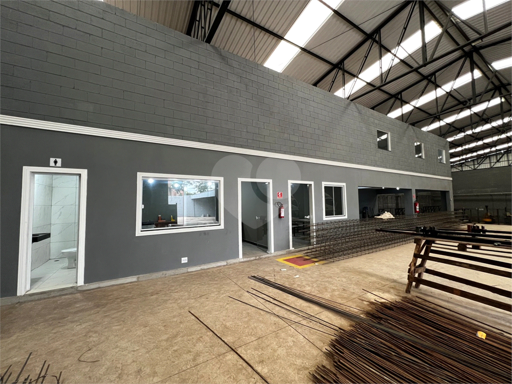 Galpão em Mairiporã totalmente Legalizado e a documentação OK 1.750 m²  A/C e  2.274 m²  de terreno 