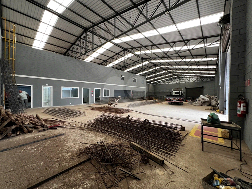 Galpão em Mairiporã totalmente Legalizado e a documentação OK 1.750 m²  A/C e  2.274 m²  de terreno 