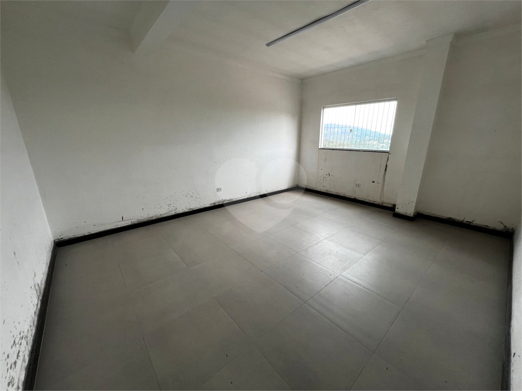 Galpão em Mairiporã totalmente Legalizado e a documentação OK 1.750 m²  A/C e  2.274 m²  de terreno 