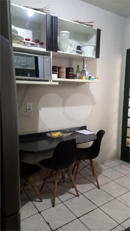 Casa à venda com 2 quartos, 98m² - Foto 3