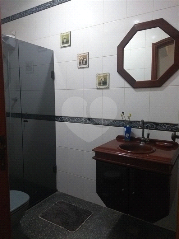 Casa à venda com 3 quartos, 248m² - Foto 14