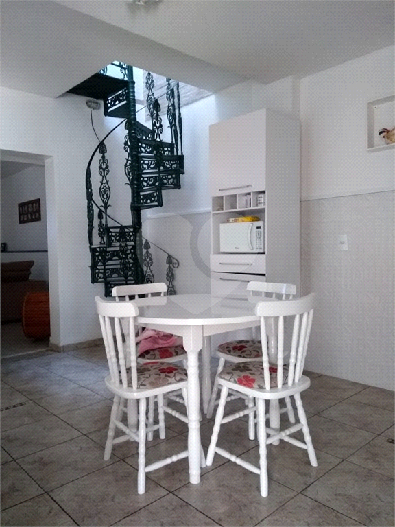 Casa à venda com 3 quartos, 248m² - Foto 22