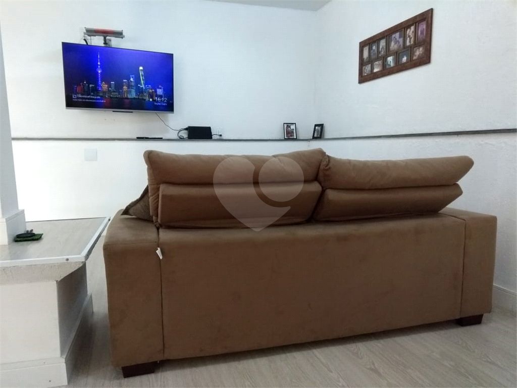 Casa à venda com 3 quartos, 248m² - Foto 25
