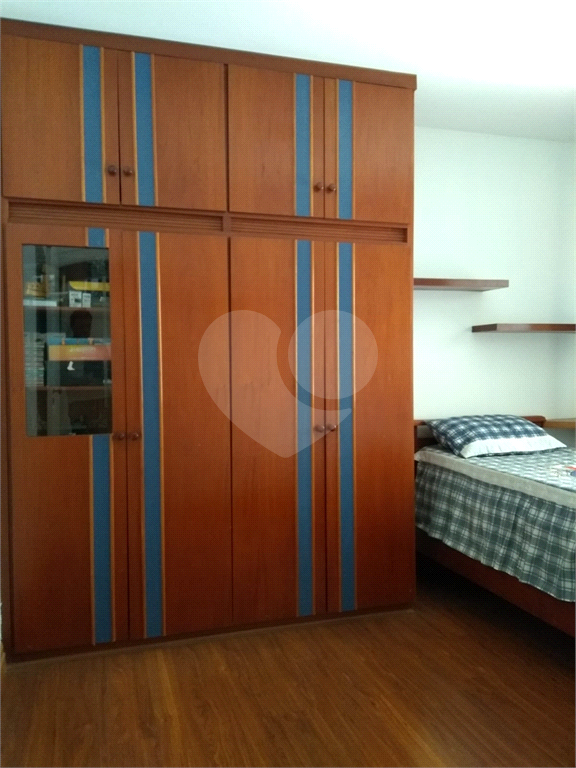 Casa à venda com 3 quartos, 248m² - Foto 27