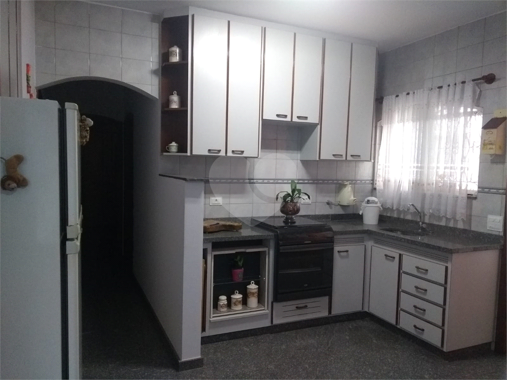 Casa à venda com 3 quartos, 248m² - Foto 12
