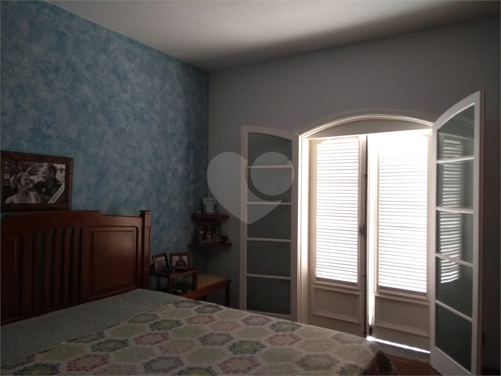 Casa à venda com 3 quartos, 248m² - Foto 17