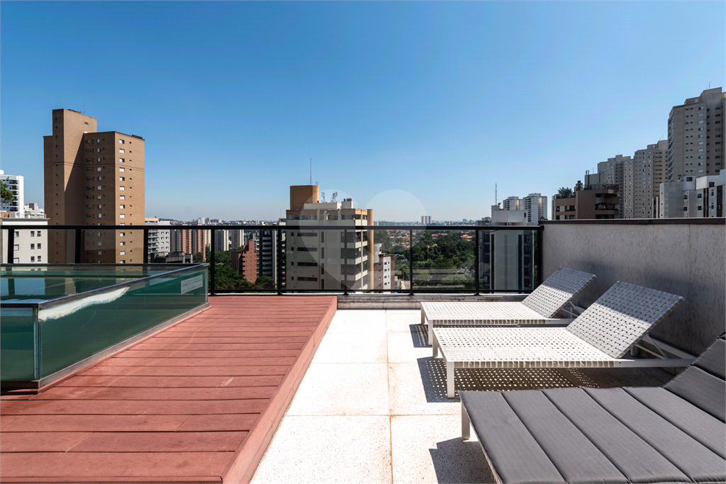 Cobertura Duplex - Morumbi - 1 Dormitório / Suíte - Piscina - 3 Vagas - Venda / Compra