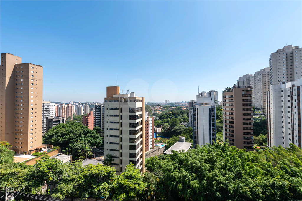 Cobertura Duplex - Morumbi - 1 Dormitório / Suíte - Piscina - 3 Vagas - Venda / Compra